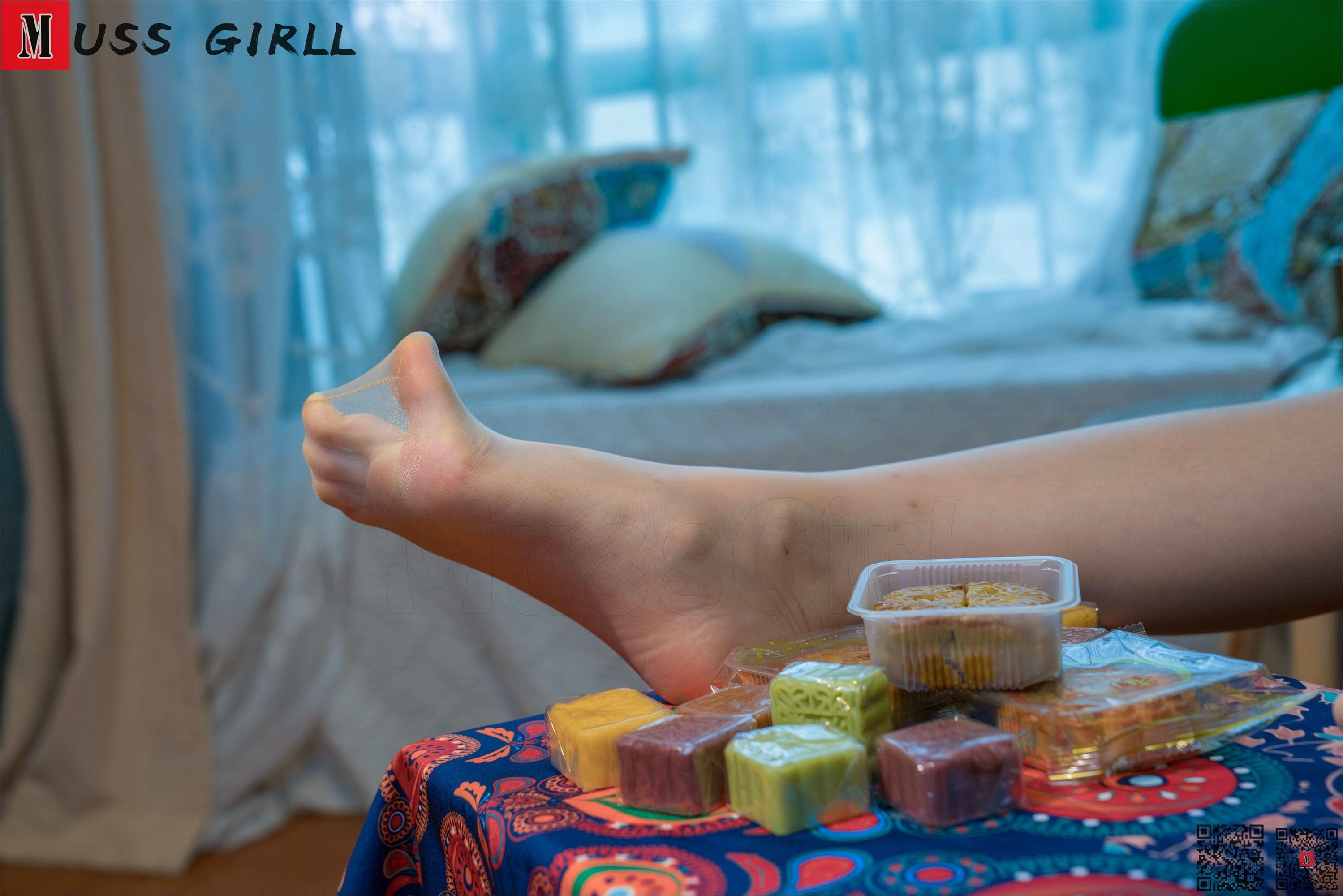 MussGirl慕丝女郎  NO.159 碎花短旗袍